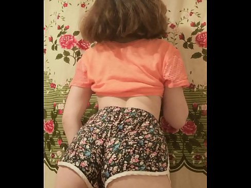 ❤️ Seksual gənc körpə kamera qarşısında şortunu soyundurur ❌ Evdə hazırlanan porno bizdə